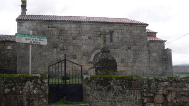 Un encontro coa igrexa de Santa María de Mixós
