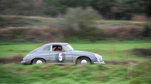 50 coches clásicos harán este sábado la Subida a Cabanelas en el XVI Rally de Invierno. O Carballiño